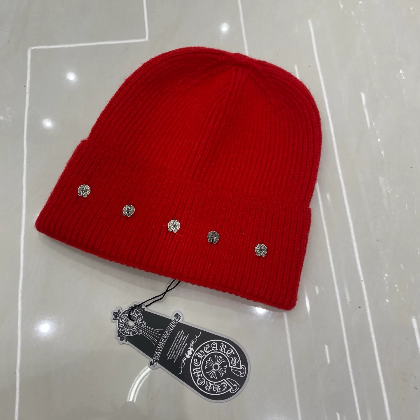 Crow Heart cashmere knitted hat